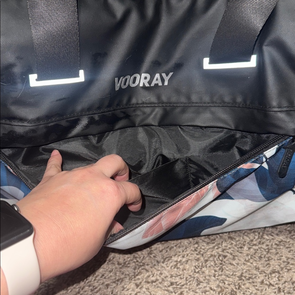 Vooray Women's Floral Gym Bag - Picture 3 of 12